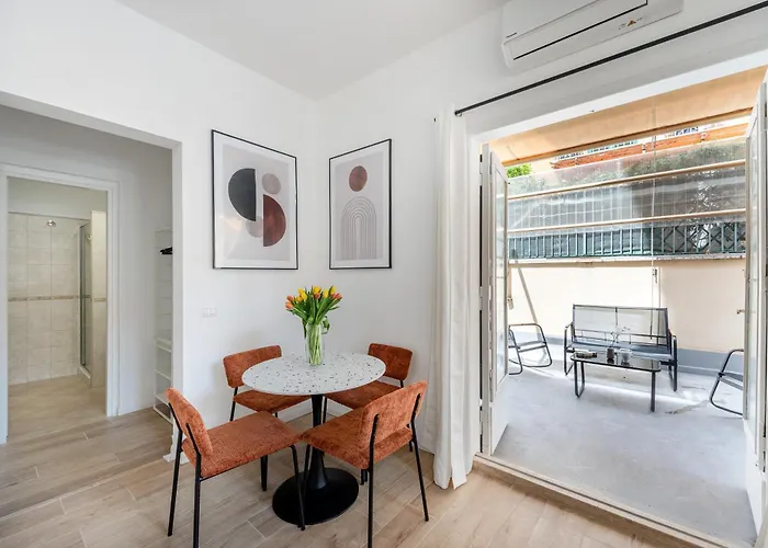White Flat Labicana Daire