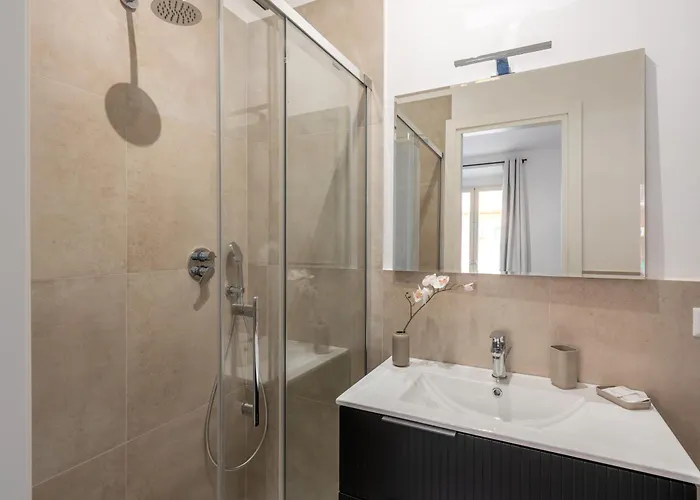 Daire White Flat Labicana Roma